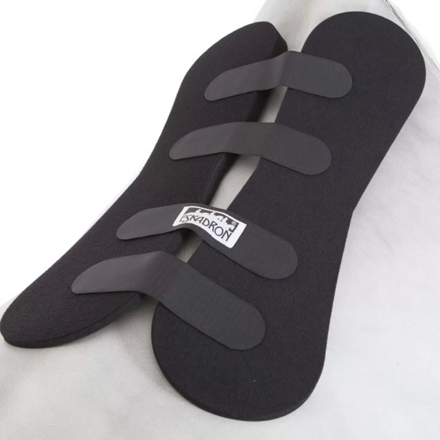 Semisottosella Eskadron Pro Pad Balance Larghezza Regolabile