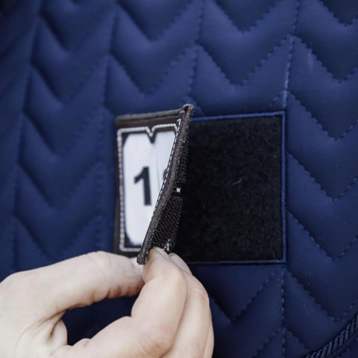 Sottosella Salto Kentucky Fishbone Con Porta Numero in Velcro