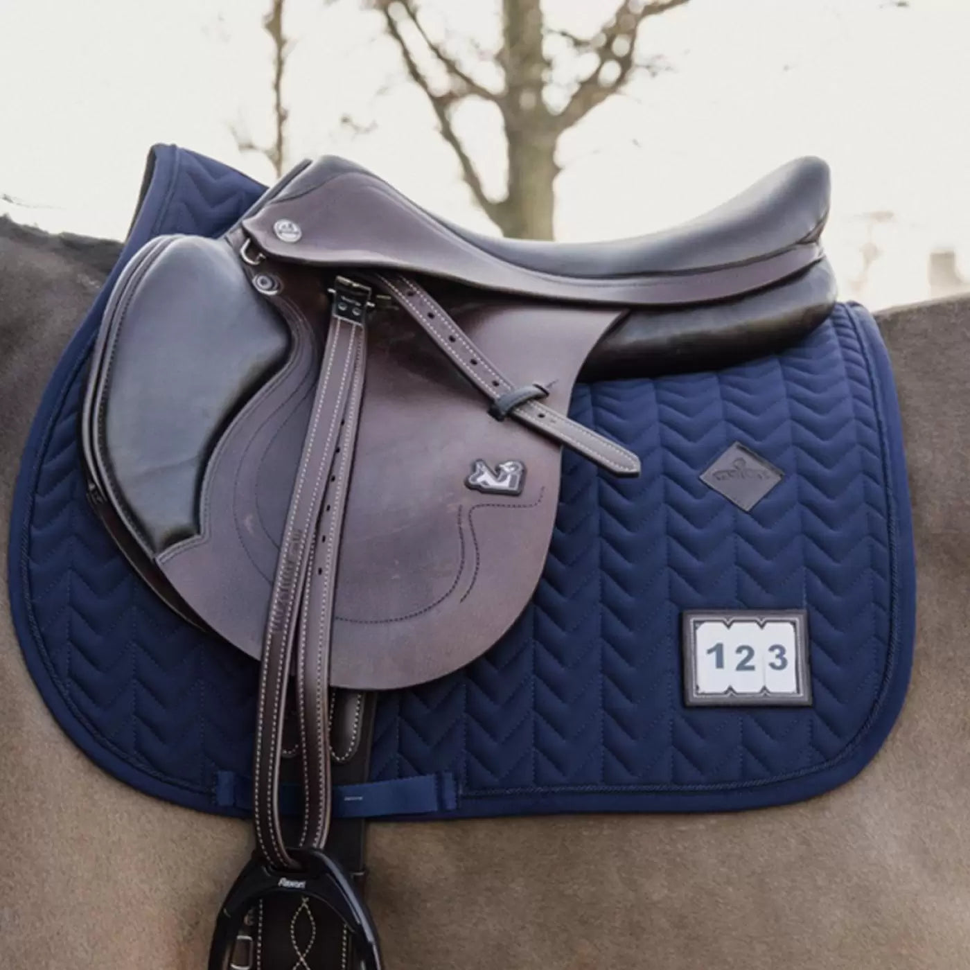Sottosella Salto Kentucky Fishbone Con Porta Numero in Velcro