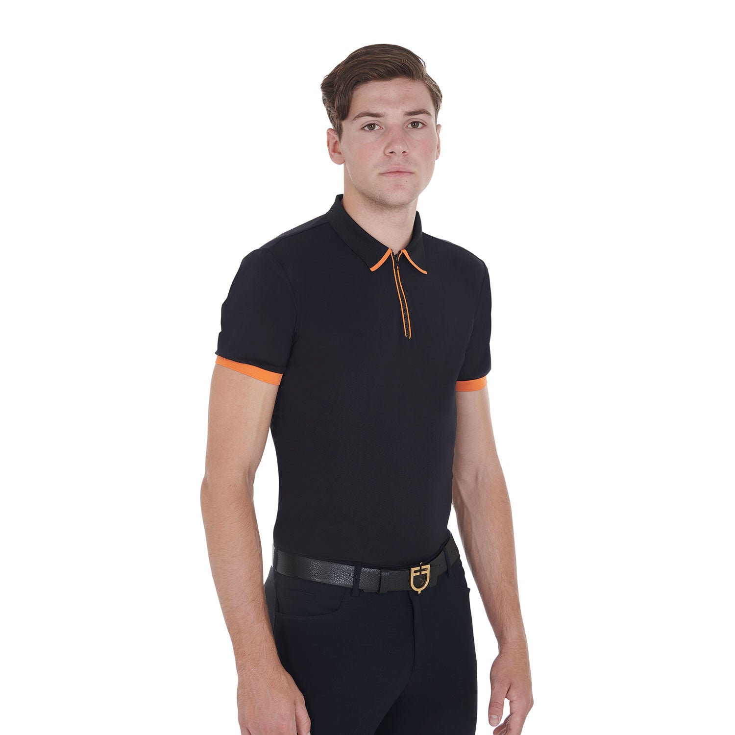 Polo uomo slim fit Equestro realizzata in tessuto tecnico con dettagli a contrasto
