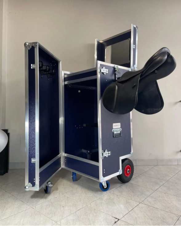 Armadio Baule Per Una Sella Con Ripiano Porta Oggetti Equivalence
