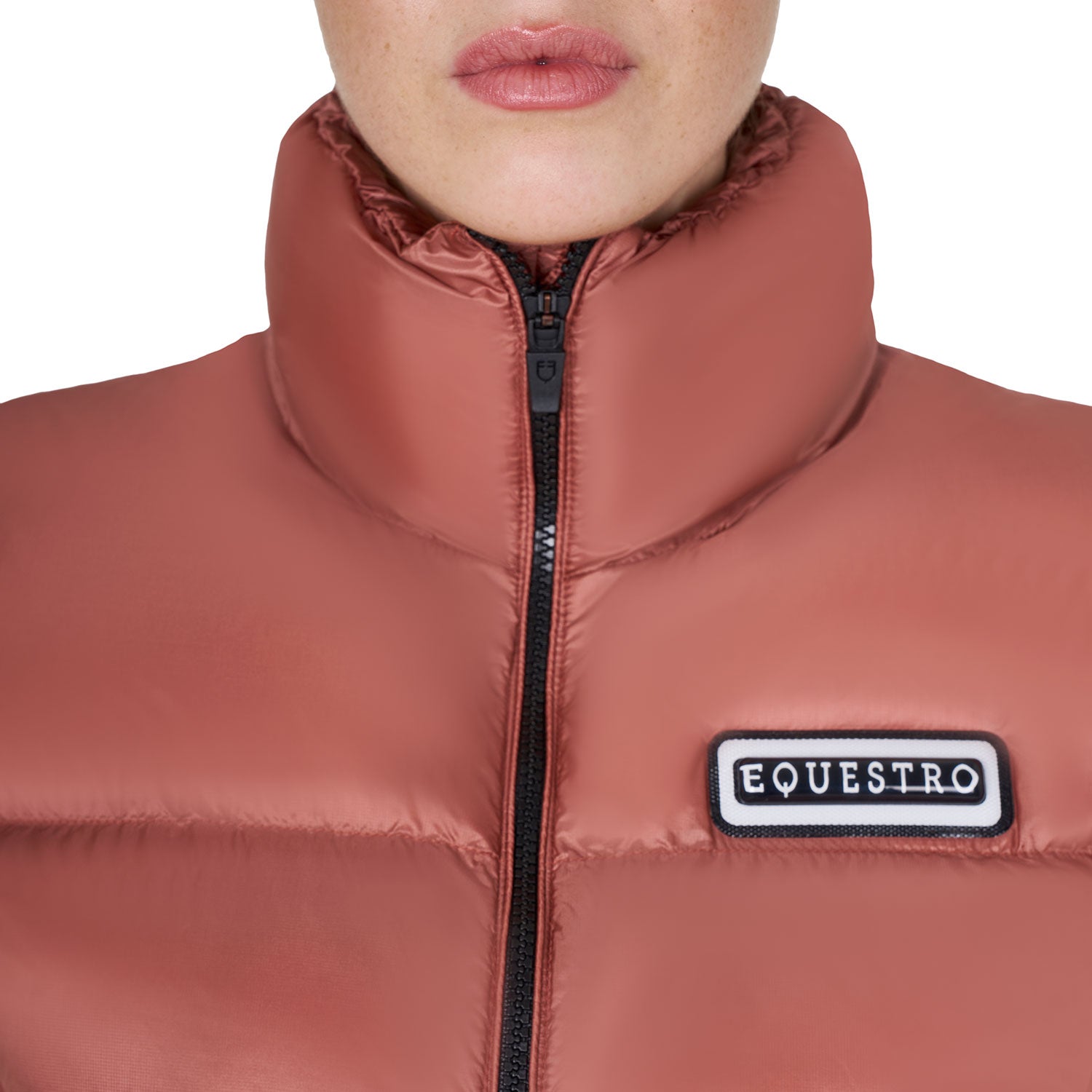 Equestro women's cropped nylon rip stop vest - Colore REDWOOD (18-1443)