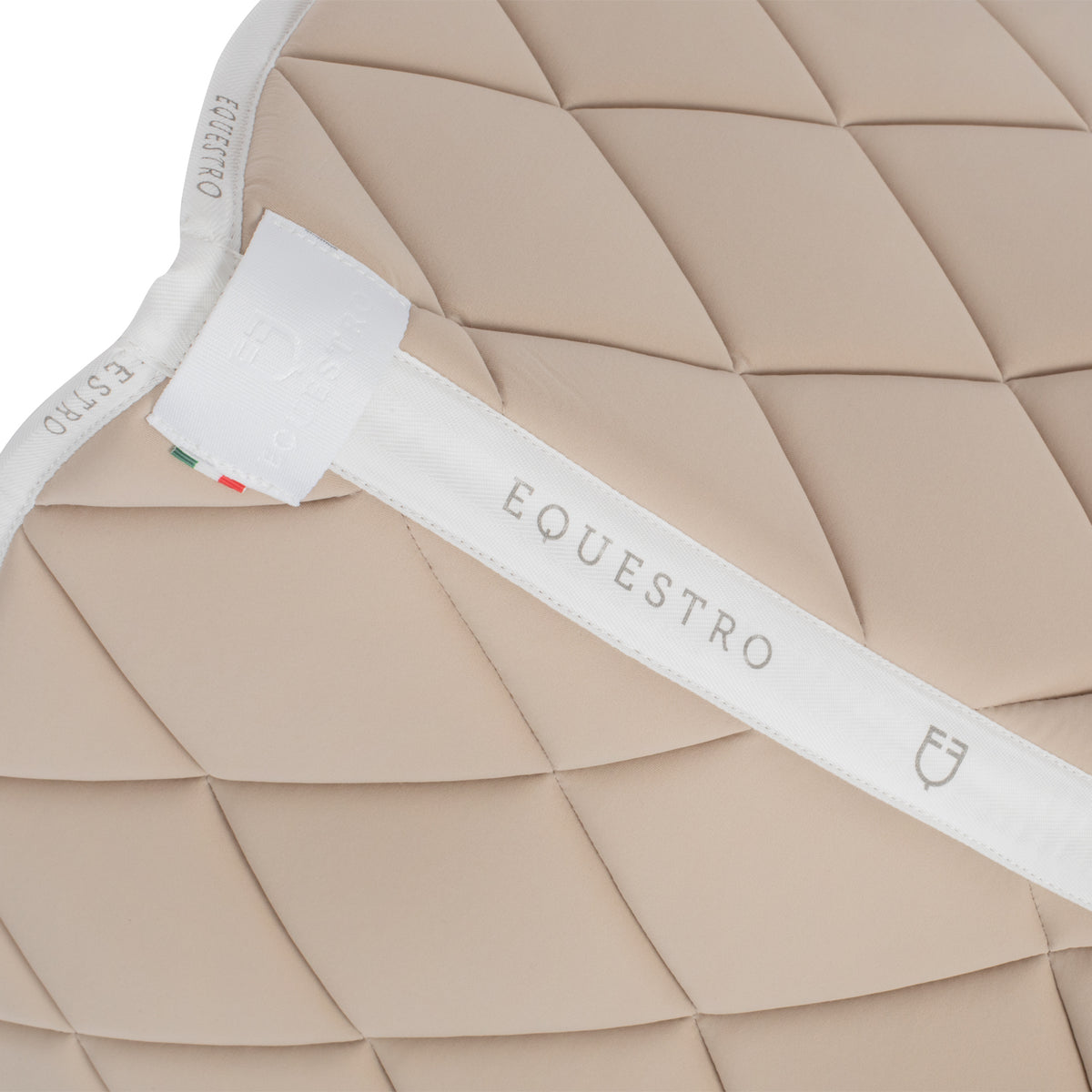 Equestro Sottosella da Dressage in Tessuto Tecnico Modello Gp Difetto di Cucitura Logo