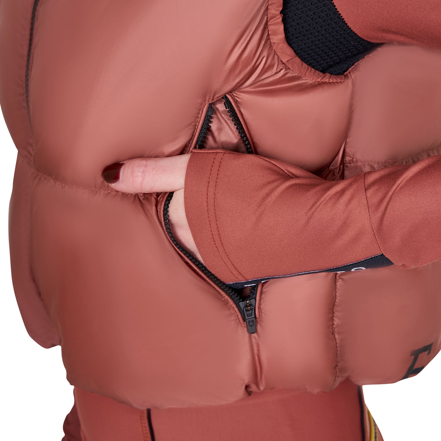 Equestro women's cropped nylon rip stop vest - Colore REDWOOD (18-1443)